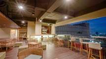 Whiz Luxe Hotel Spazio Surabaya