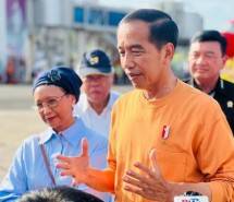 Presiden Jokowi dan Menlu Retno Marsudi