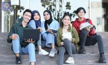 Mahasiswa Mahasiswi Universitas BSI dan Universitas Nusa Mandiri. 