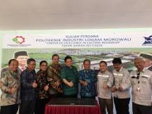 Menteri Perindustrian, Airlangga Hartarto saat m,eresmikan Politeknik Industri Logam Morowali