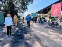 Presiden Jokowi Tinjau Jalan Nasional Batas Kota Jambi ke Pelabuhan Talang Dukuh