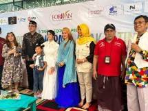 Velline Ratu Ayu, Berkolaborasi dengan Dewi Perssik danFORWAN Menyantuni Ratusan Anak Yatim-Piatu 