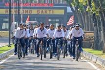 Dankormar Mayjen TNI (Mar) Nur Alamsyah Olahraga Bersama Prajurit Petarung Marinir Pasmar 2