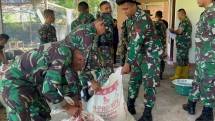 Yonif RK732/Banau Kalbar Terapkan Pemakaian Pupuk Bokashi