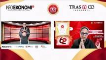 Penghargaan diterima Direktur Utama Bank DKI, Fidri Arnaldy, pada acara 3rd Indonesia Top Digital PR Award 2023 