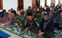 Sambut Hari Raya Idul Adha, Satgas Yonif 143/TWEJ Hadiri Silaturahmi di Perbatasan RI-PNG