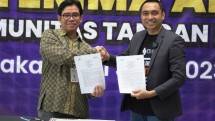Presiden Tangan di atas Eko