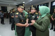 Kasad Jenderal TNI Dudung Abdurachman Terima Laporan Kenaikan Pangkat 18 Pati TNI AD