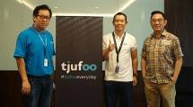 Heri Hartanto, CEO & Founder ACMIC Indonesia, TJ Tham, CEO & Co-Founder Tjufoo, dan Andre Susilo, Founder & CEO Cypruz.