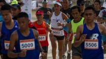 Peserta Sunset Trail Run Tanjung Lesung 2017 saat start, Sabtu (23/9/2017). (INDUSTRY.co.id/Irvan AF)