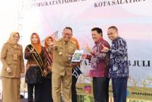 Kepala Perpusnas dan Pj. Wali Kota Salatiga di PILM dan Ekspo Literasi Salatiga.