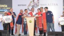 Menhub Budi Karya Sumadi menyaksikan penandatanganan MoU Kemenhub -PT. Astra Internasional tentang Aksi Keselamatan Lalu Lintas Jalan (Foto Humas)