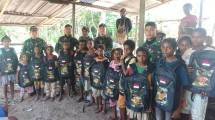 Sambangi Warga Dusun Tiarse Keerom, Inilah Yang Dilakukan Satgas Yonif 143/TWEJ