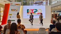 Content creator, Rius Vernandes saat mengisi acara talkshow di DXPO by Danamon