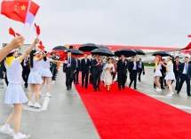 Presiden Jokowi dan Ibu Iriana Tiba di Chengdu RRT