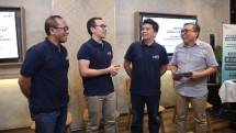 (Kiri-kanan) Executive Vice President Divisi Digital Business & Technology Telkom Komang Budi Aryasa, Direktur Digital Business Telkom Muhamad Fajrin Rasyid, CEO PaDi UMKM Jimmy Karisma Ramadhan, Vice President Corporate Communication Telkom Andri Herawan Sasoko dalam acara Media Gathering PaDi UMKM di Jakarta