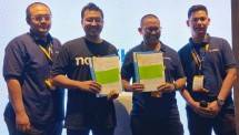 Para pimpinan Refre5h di pembukaan boothnya di IECIE Vape Show 2023.
