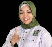 Ketua Umum YNS, Yusinta Ningsih Nenobahan Syarief.
