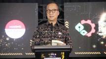 Menteri Perindustrian Agus Gumiwang Kartasasmita
