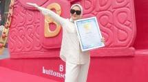 Linda Anggrea, CEO Buttonscarves