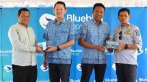 Kolaborasi Bluebird dan komunitas Rethink Plastic pada Pelaksanaan Bluebird Run&Ride;