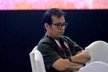 Wakil Menteri Komunikasi dan Informatika (Wamenkominfo) Nezar Patria di Media Center KTT ke-43 ASEAN, Jakarta, pada Senin (4/9/2023). Konferensi Tingkat Tinggi (KTT) Ke-43 ASEAN di Jakarta menjadi momentum baik dalam memerangi berita bohong (hoaks), berita palsu (fake news), dan disinformasi yang semakin merebak seiring meningkatnya penggunaan internet di kawasan Asia Tenggara. (Pey HS/Biro Humas Kementerian Kominfo) 