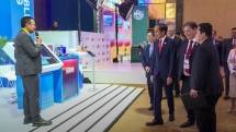 Presiden Jokowi tinjau booth BRI