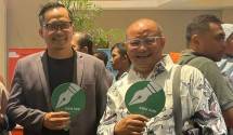 CEO KBM App, Isa Alamsyah (batik putih) dan CEO Fundex Agung Wibowo.