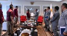 Kepala Bakamla RI Terima Surat Menteri PANRB Peningkatan Tunjangan Kinerja Pegawai (Foto Humas Bakamla RI)