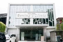 Bening's Clinic dari dr Oky Pratama.