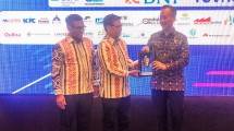 Ketua Umum HKI, Sanny Iskandar bersama Menperin Agus Gumiwang Kartasasmita seusai membuka Rakernas XXIII HKI