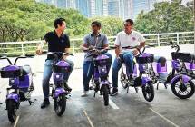 Country Manager Beam Mobility Indonesia, Devraj Sathivelu (tengah) bersama Head of Expansion Beam Mobility Indonesia, Ricky Sjofyan dan Senior Communications Associate Beam Mobility Indonesia, Bagus Sukmana