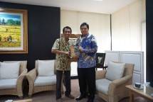 Menteri Perindustrian, Airlangga Hartarto bersama salah satu Anggota Asmindo