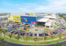 Living Plaza Jababeka, Pusat Belanja dan Hiburan Rakyat Cikarang
