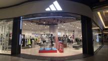 Toko adidas di AEON Mall BSD City.