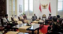 Presiden Jokowi Terima Majelis Hukama Muslimin di Istana Merdeka