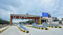 Gerbang Tol Sinaksak