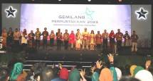 Para penerima penghargaan Nugra Jasa Dharma Pustaloka di Malam Gemilang Perpustakaan 2023 yang digelar Perpusnas.