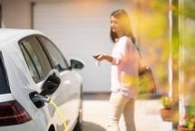 Suhu Panas Bikin Lemah, Ini Tips Lifepal dan Kenali Jenis-Jenis Baterai Mobil Listrik