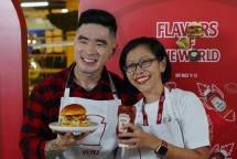 Chef Martin Praja dan Intan Ekowati, Head of Core Asian Taste Marketing for Kraft Heinz Indonesia 