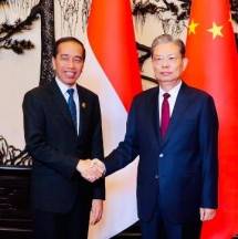 Presiden Jokowi dan Ketua Zhao Leji 