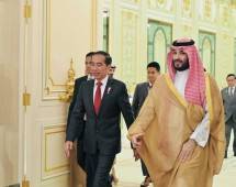 Presiden Joko Widodo menyambut baik hubungan Indonesia dan Kerajaan Arab Saudi yang terjalin makin erat. Bahkan, Indonesia dan Kerajaan Arab Saudi sepakat membentuk Dewan Koordinasi Tertinggi Indonesia-Arab Saudi untuk memperkuat hubungan kerja sama kedua negara. /Biro pers setpres / 