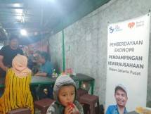 Dukung Pengembangan Wirausaha, OK OCE Peduli Bersama Rumah Zakat Salurkan Modal Usaha