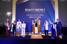 Grand Launching Emface, di Grand Ballroom Raffles Hotel, Jakarta