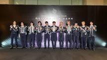 Grup JO1 yang menggelar konser perdananya di Indonesia pada 1 November 2023.