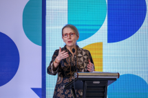 UN Indonesia Resident Coordinator Valerie Julliand dalam pembukaan 6th Spatial Planning Platform (SPP) Conference yang diselenggarakan di Balikpapan, Kalimantan Timur, pada Selasa (07/11/2023)