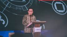 Tantangan Digitalisasi Industri Keuangan dan Cegah Kejahatan Siber