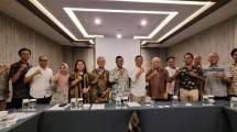 Ketua Umum HIMKI, Abdul Sobur beserta jajaran saat melakukan audiensi dengan Kepala BPSDMI Kemenperin, Masrokhan