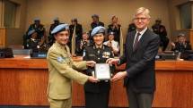 Briptu Renita Rismayanti dari Indonesia meraih penghargaan the 13th United Nations Women Police Officer of the Year Award dalam Pekan Polisi 2023 di Markas Besar PBB (13-17/11). 