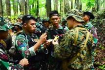 Prajurit Korps Marinir TNI AL dan Marinir Amerika Serikat Berlatih Jungle Survival 